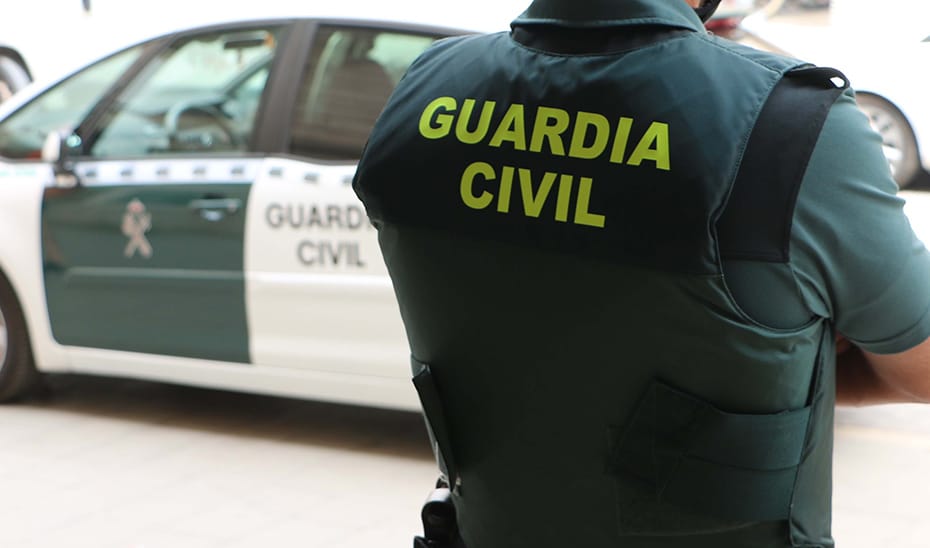 La Guardia Civil detiene a un joven por trafico de Drogas en Castillo de Locubin