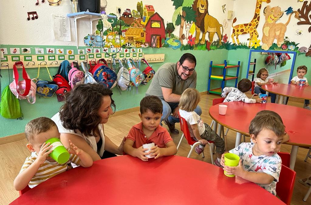 Un centenar de menores son atendidos este curso en la Escuela de  Educación Infantil Municipal Virgen del Pilar