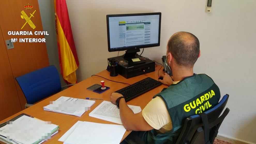 La Guardia Civil está investigado a la presunta autora de un Delito de Hurto.