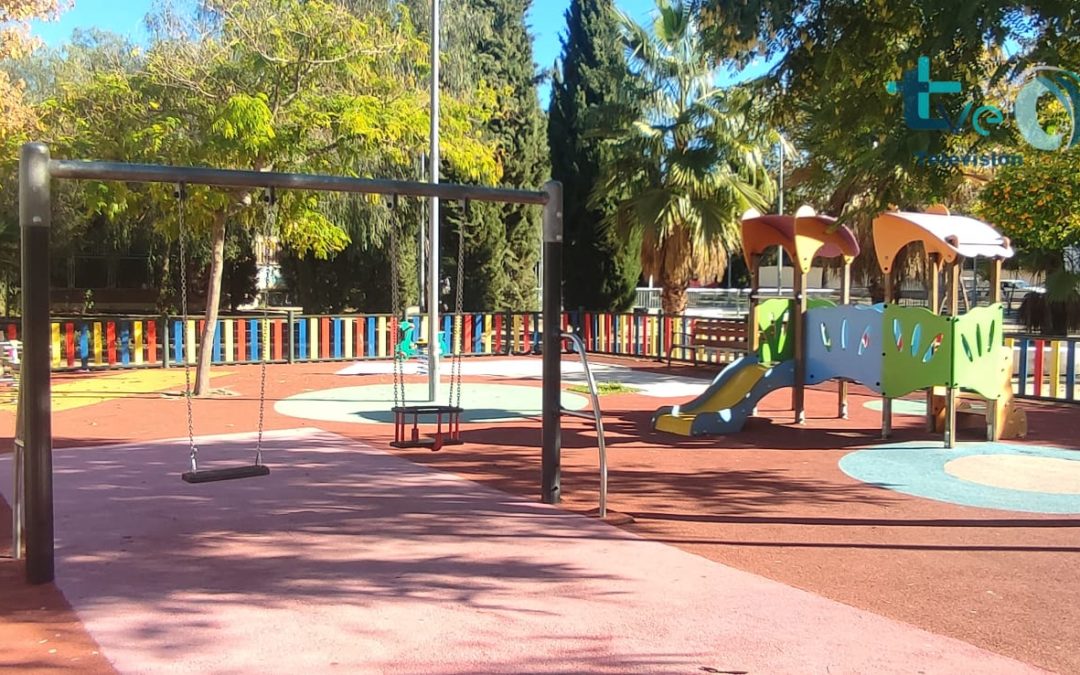 8 parque infantiles se entoldarán antes de final de julio