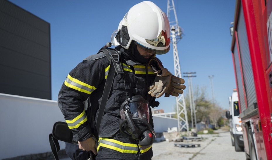 Fallecen tres personas tras inhalar monóxido de carbono de un brasero en Linares