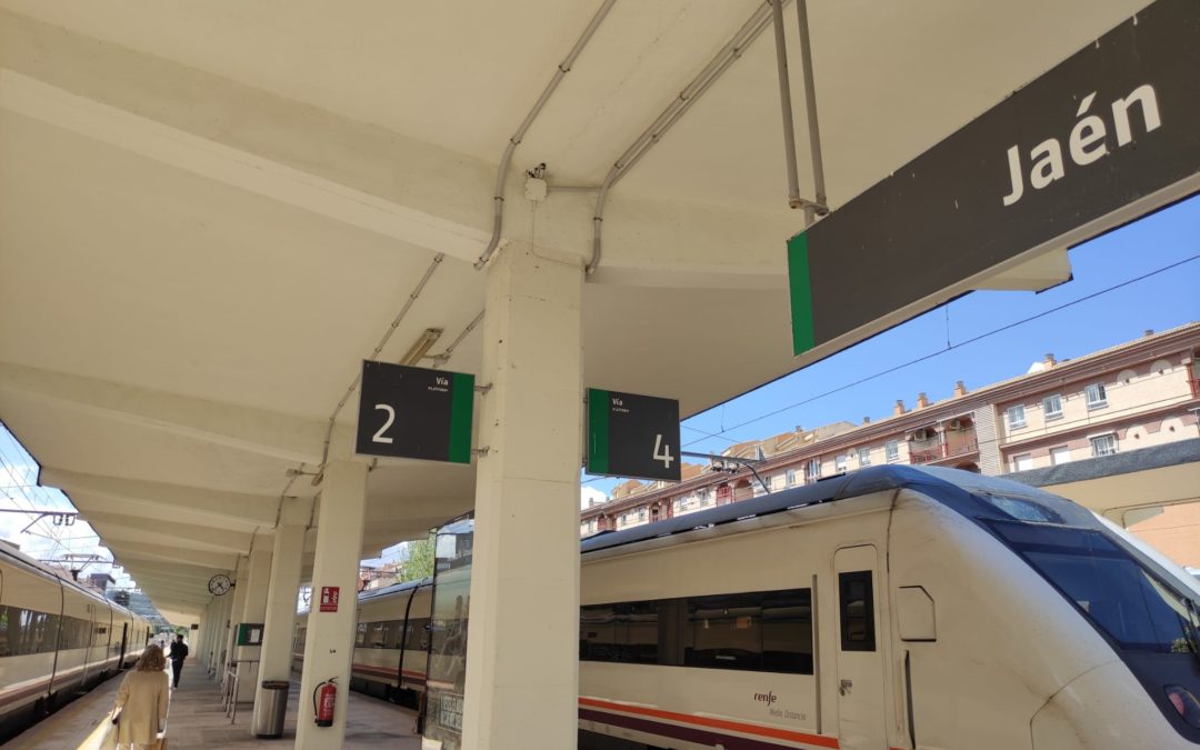 Renfe ha expedido en Jaén más de 22.206 abonos gratuitos de trenes de media distancia