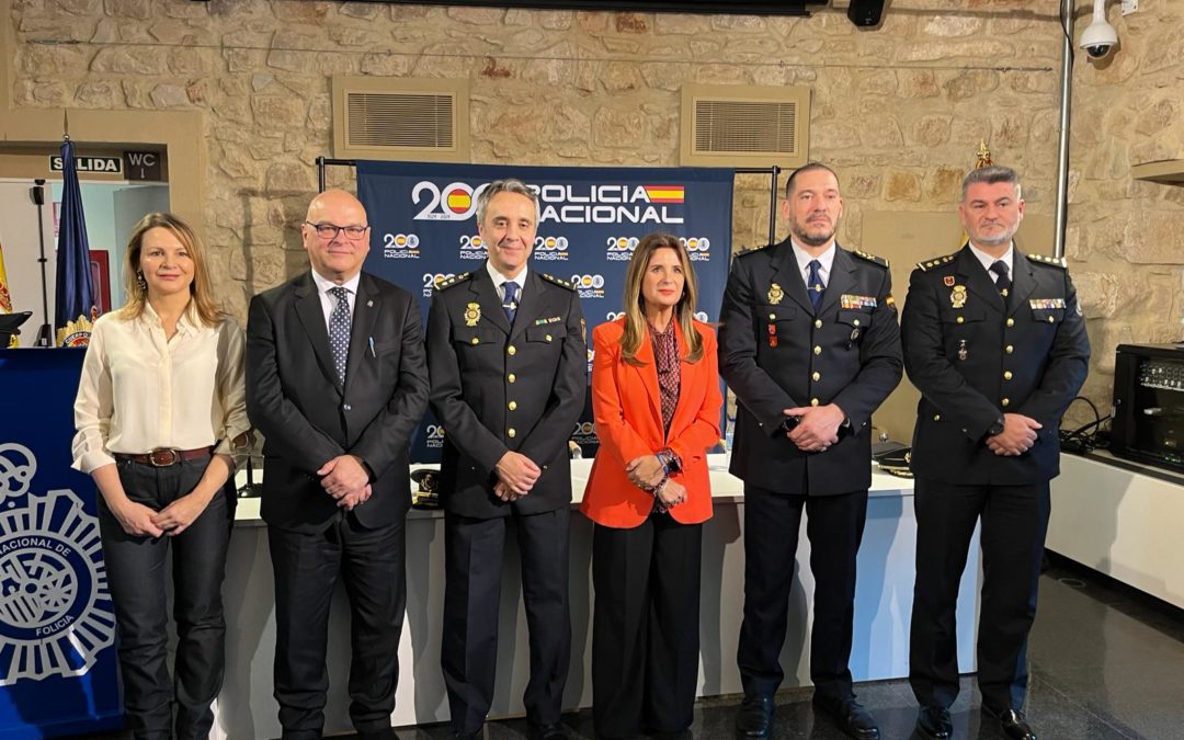 El subdelegado pide al nuevo comisario de Linares que continúe trabajando para que la ciudadanía se sienta segura y protegida
