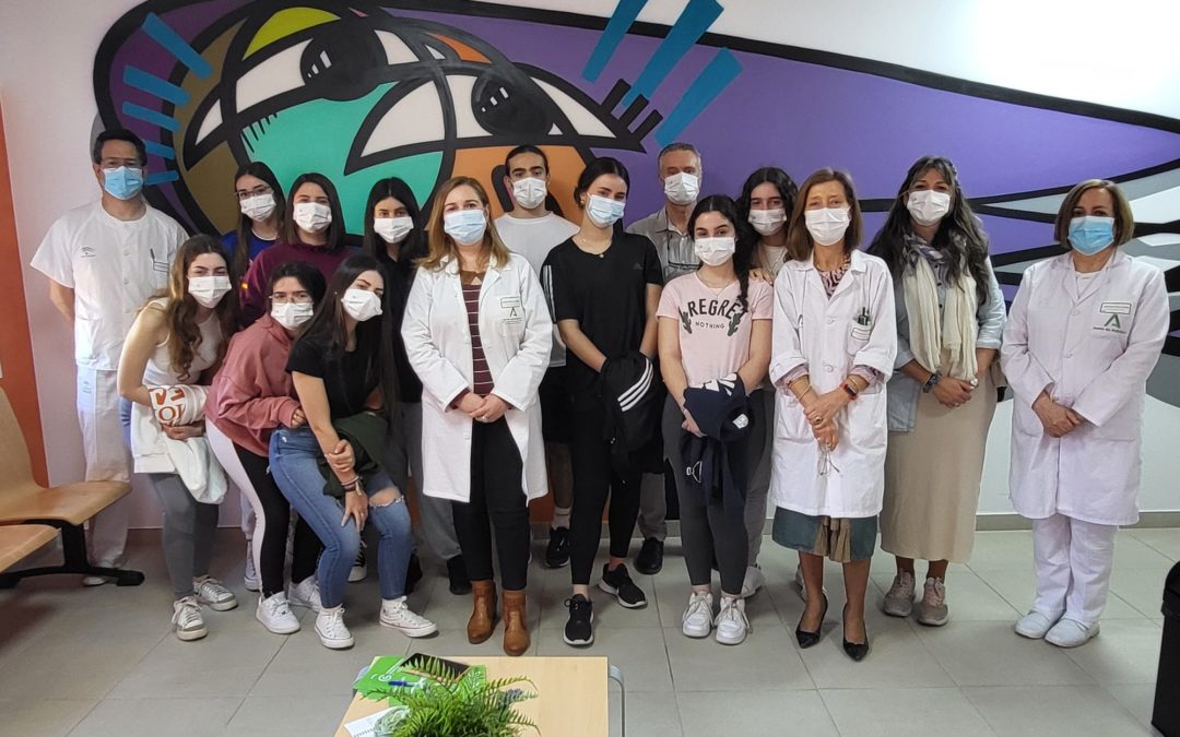 El Hospital ‘San Agustín’ de Linares recibe la visita de alumnos del Colegio ‘Sagrado Corazón’