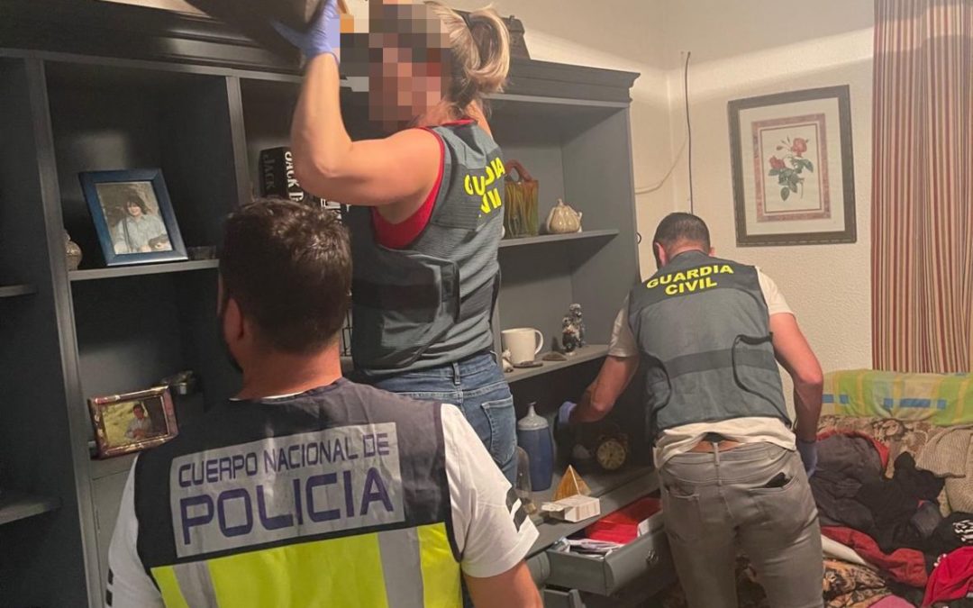 La Policía Nacional y Guardia Civil interceptan un vehículo con 525 grs de cocaína que tenía como objetivo abastecer un punto de venta