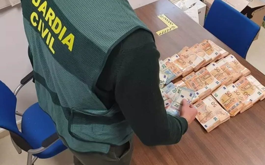 Juzgan este lunes a cuatro personas acusadas de robar 263.000 euros en una casa de Chilluévar