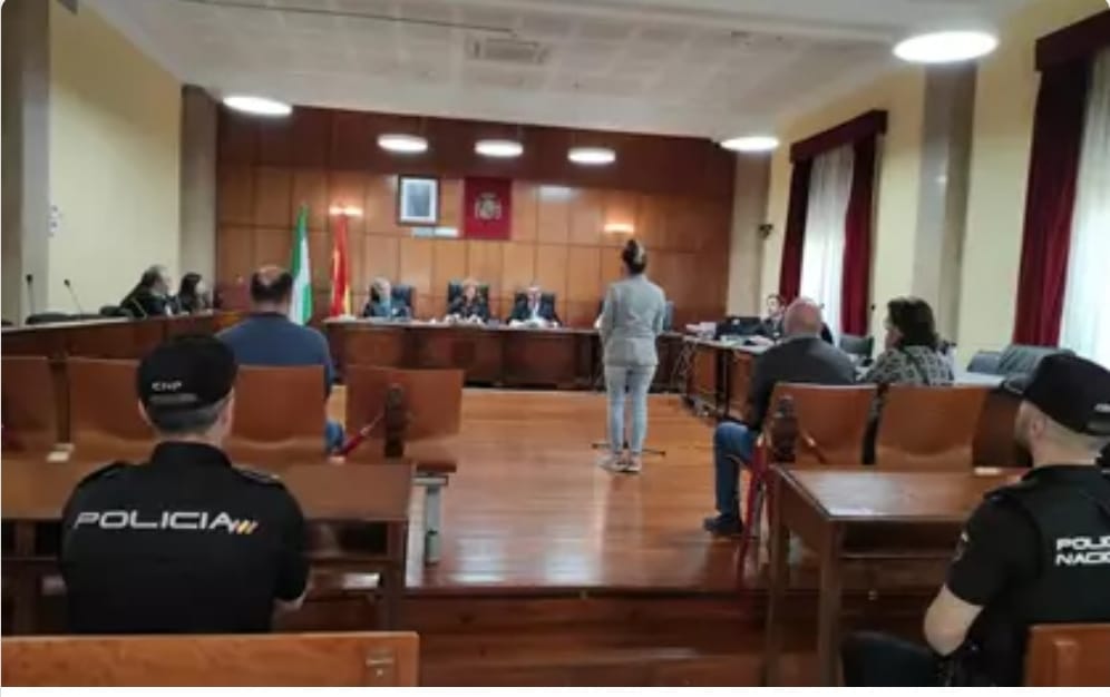 Acusados de robar 263.000 euros a punta de pistola en Chilluevár (Jaén) piden perdón y aceptan la pena