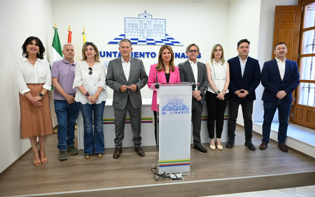 La alcaldesa destaca que el equipo de Gobierno municipal ha trabajado en su primer año de mandato “para poner a Linares a funcionar”