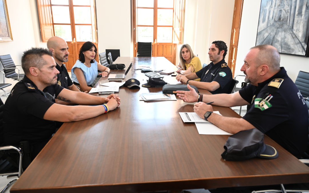 El Área de Igualdad coordina la campaña de prevención de agresiones durante la Feria 2024 con Policía Local y Nacional.