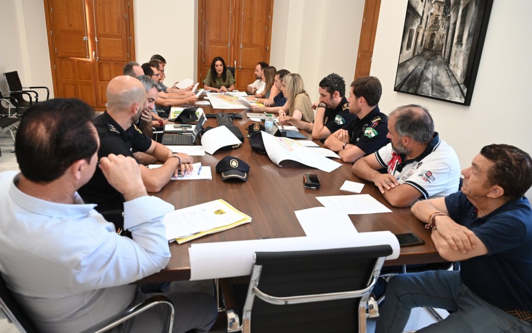 El Ayuntamiento celebra una reunión técnica de coordinación sobre seguridad y preparativos de la Real Feria de San Agustín 2024