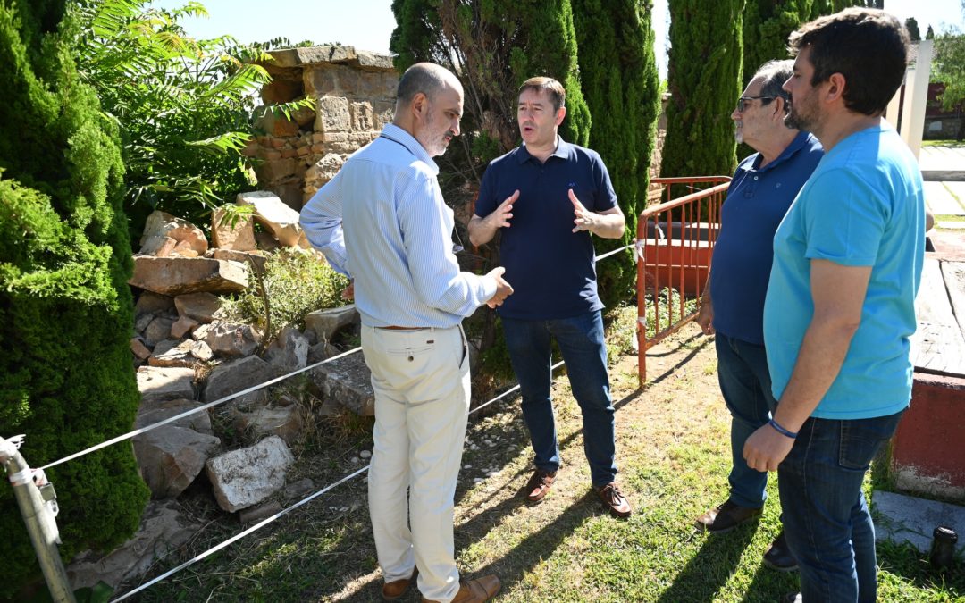 Los concejales de Obras y Salud realizan una visita técnica al patio de San Diego del Cementerio Municipal