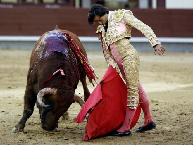 Curro Díaz se queda con seis toros en Linares esta tarde tras la baja de Morante y Manzanares