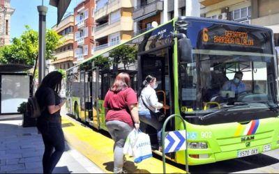 Roldán subraya el trabajo realizado para mejorar el servicio del transporte urbano de viajeros